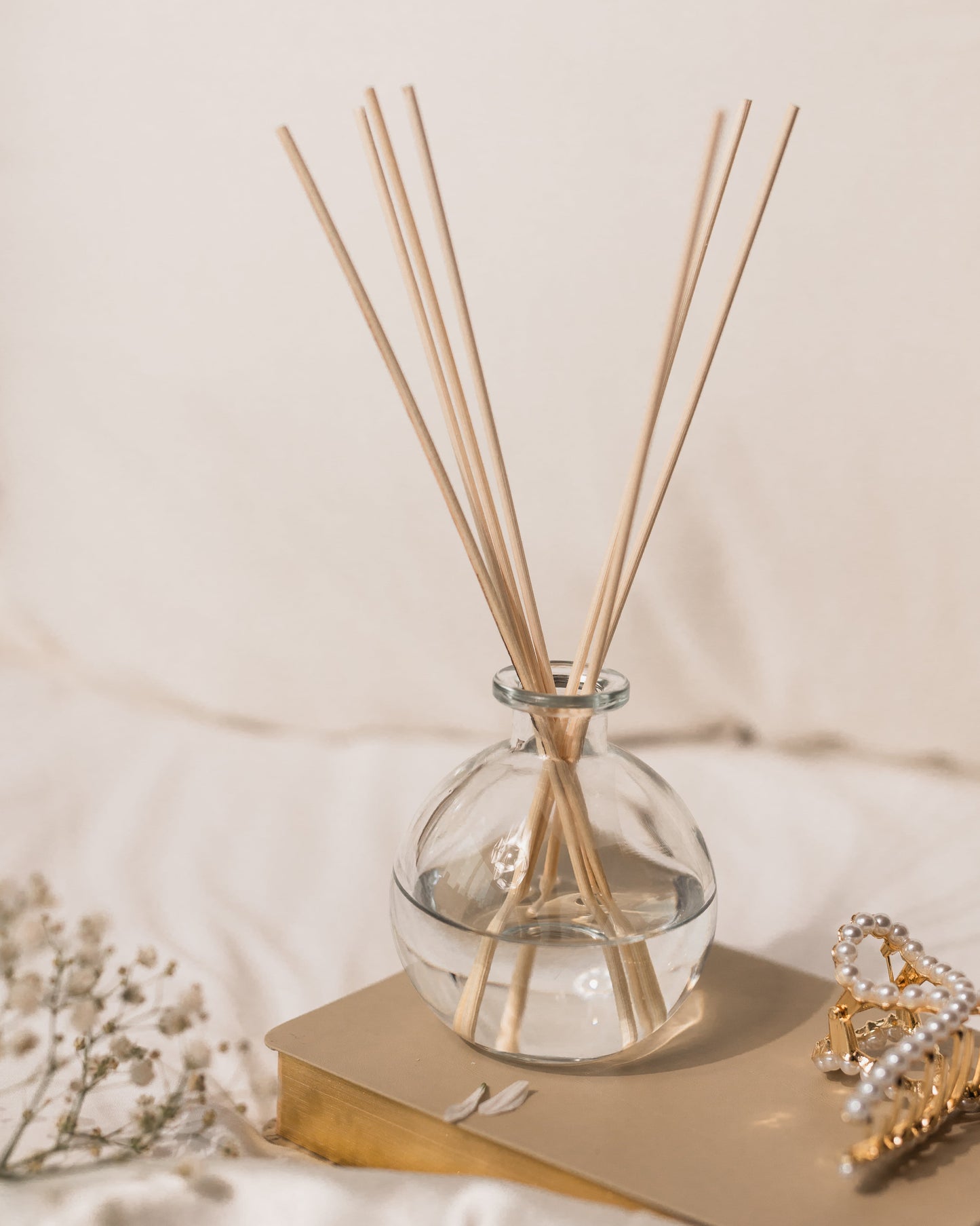 Whispers in the Library Reed Diffuser