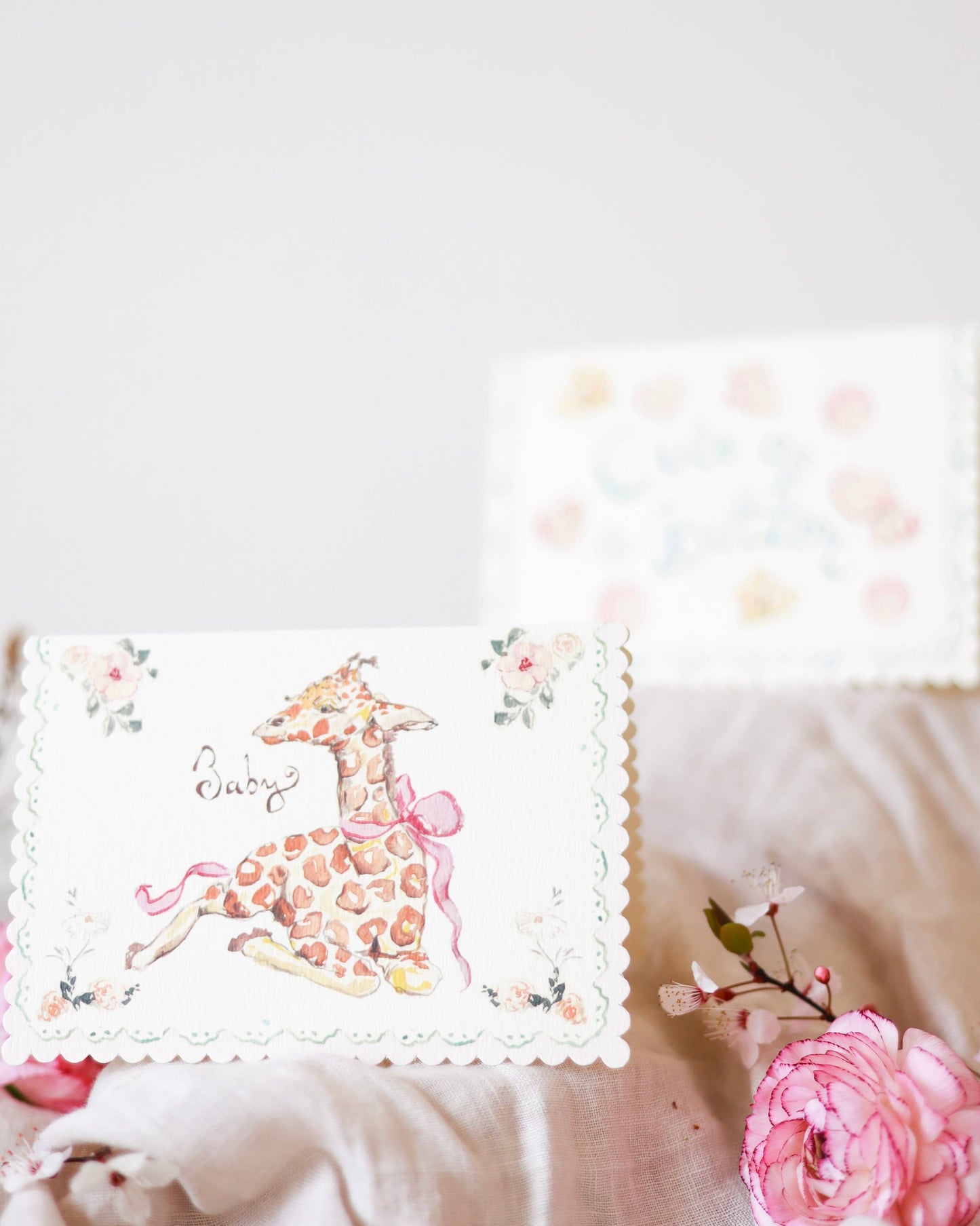 Baby giraffe - scalloped edge card